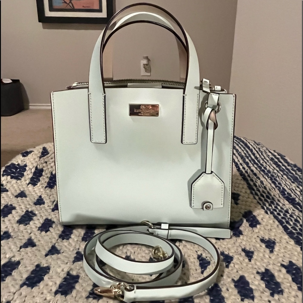 Kate spade purse with adjustable strap